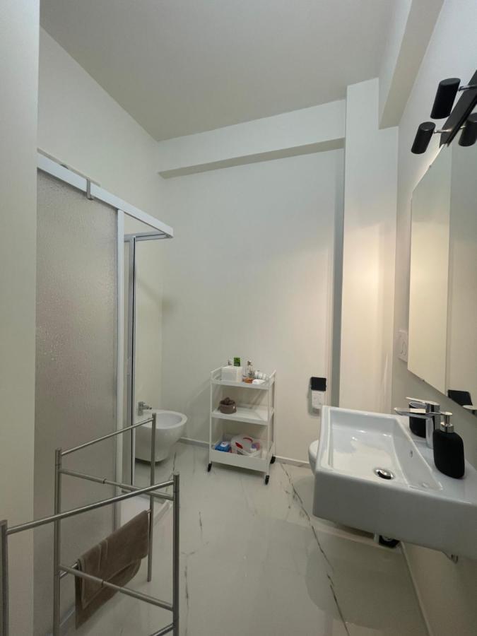 Lt Sax Apartment Bari Bagian luar foto