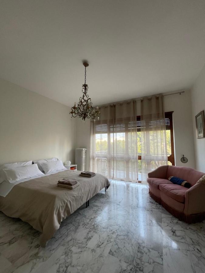 Lt Sax Apartment Bari Bagian luar foto