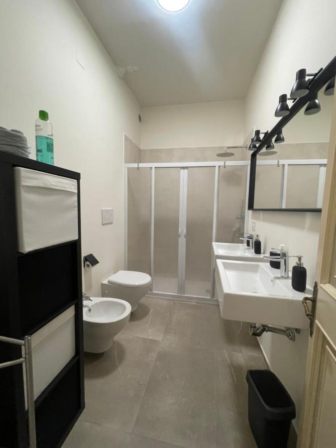 Lt Sax Apartment Bari Bagian luar foto