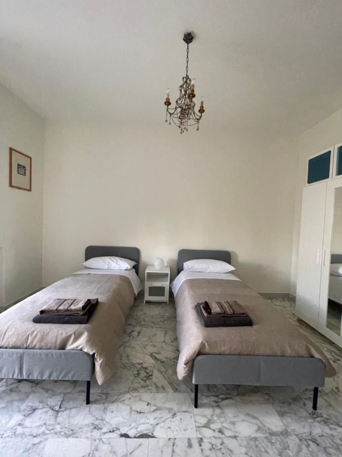 Lt Sax Apartment Bari Bagian luar foto